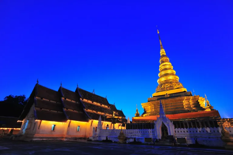 พระธาตุยามค่ำ