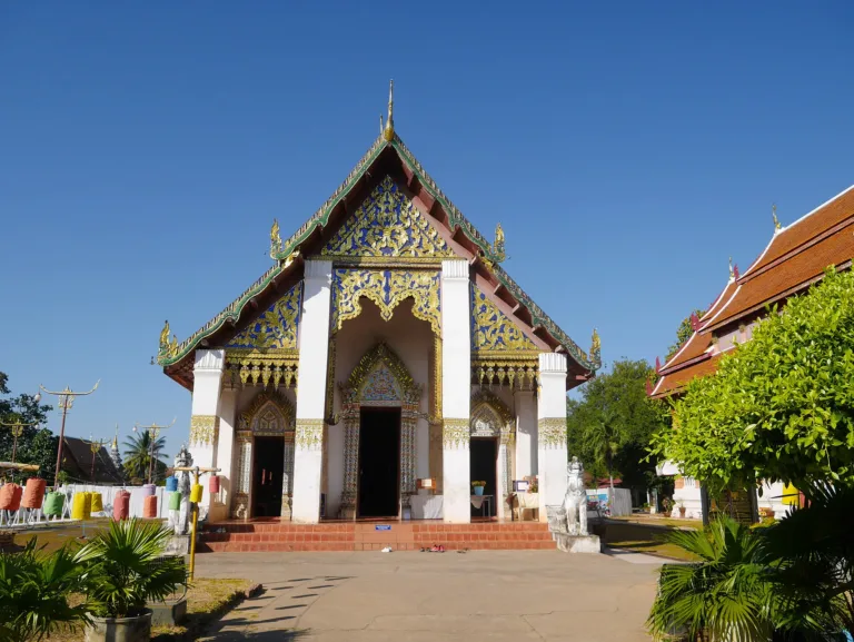 หน้าวิหาร