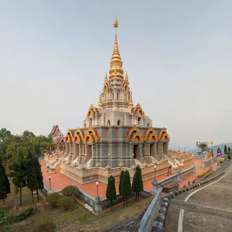 พระบรมธาตุเจดีย์ศรีนครินทราสถิตมหาสันติคีรี