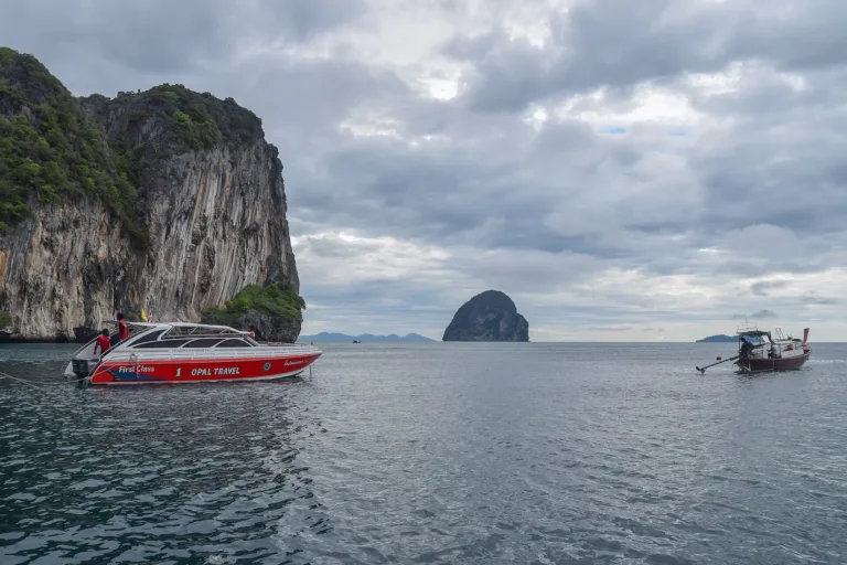 เกาะเชือกและเกาะแหวน จุดดำน้ำในเส้นทางทัวร์ 4 เกาะ