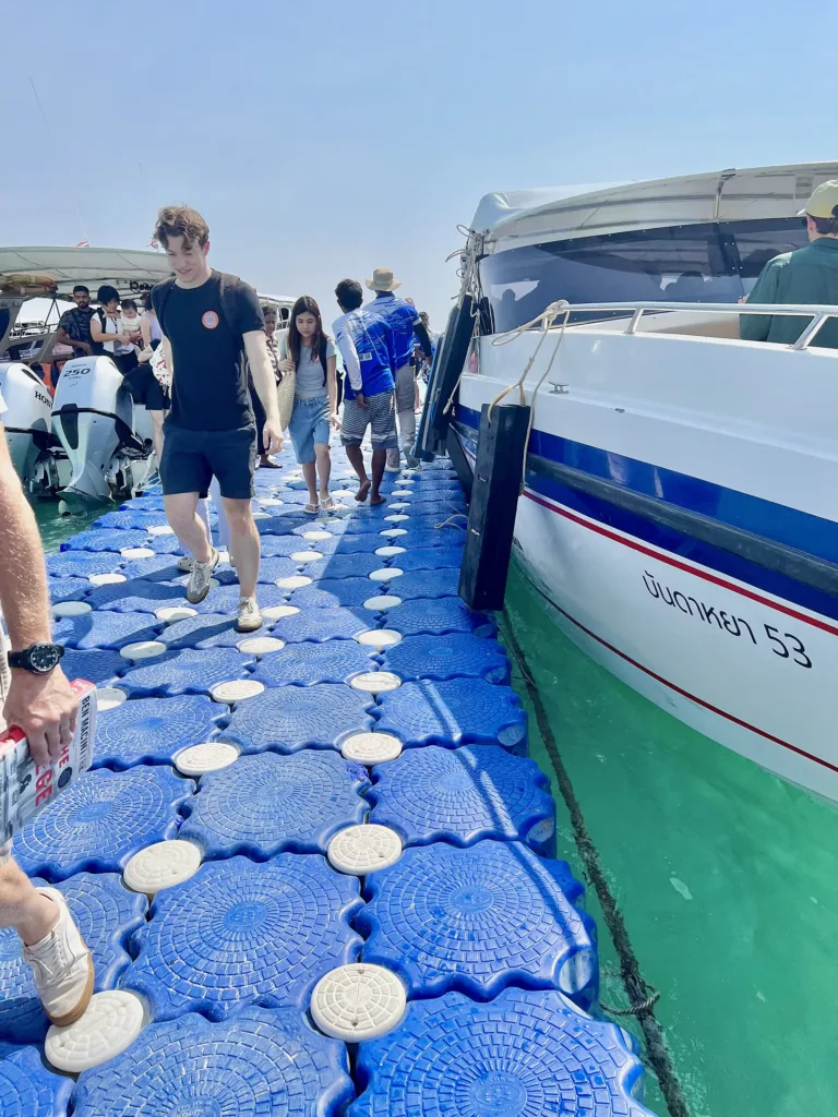 ท่าเทียบเรือลอยน้ำ (ปี 2568)