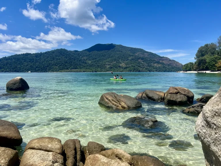 เกาะอาดัง