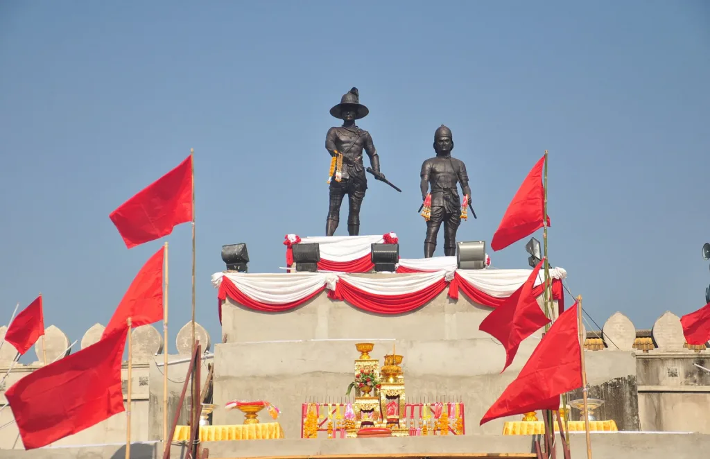 อนุสาวรีย์พระยาพิชัยดาบหัก