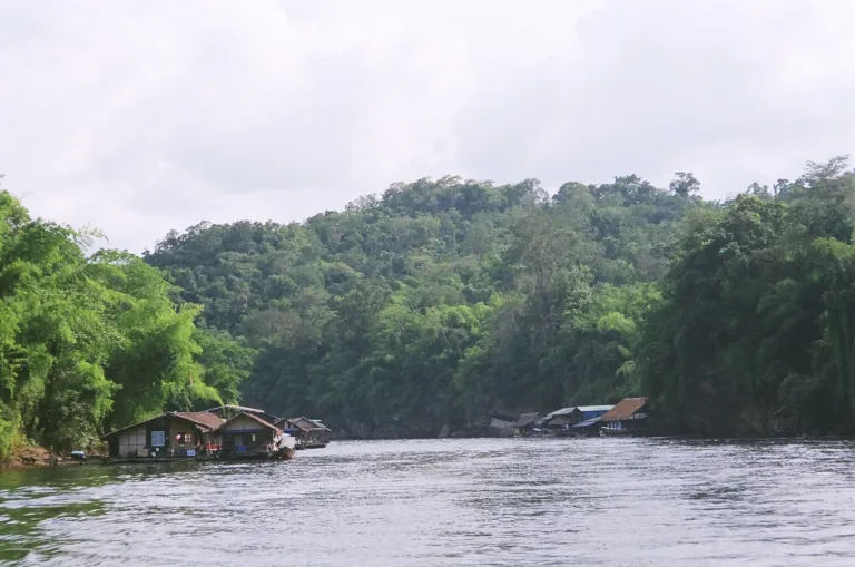 วิวแม่น้ำแควน้อยในอุทยาน