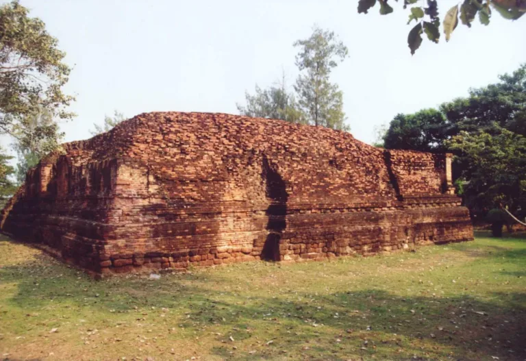 ฐานโบราณสถานคูบัว