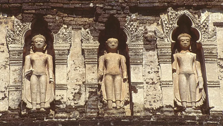ลายปูนปั้นหริภุญชัย