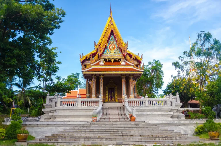 บันไดขึ้นวัดพะโคะ บนเขาพิเภก (ปี 2555)