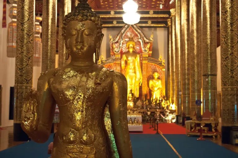 พระเจ้าอัฏฐารสในวิหารหลวง
