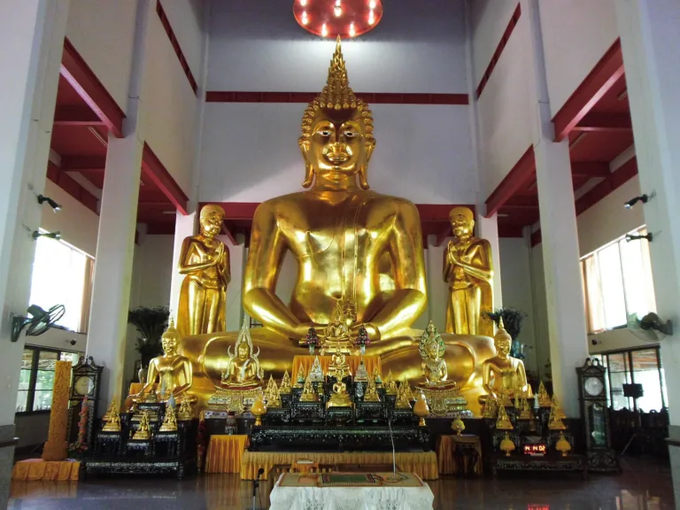 พระประธานในอุโบสถ (ปี 2559)