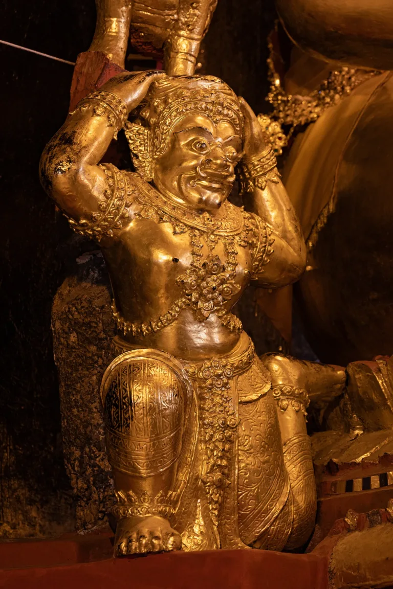อาฬวกยักษ์ ผู้รักษาซุ้มเรือนแก้วพระพุทธชินราช