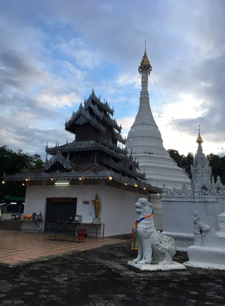 หลังคาซ้อนชั้น (ปี 2561)