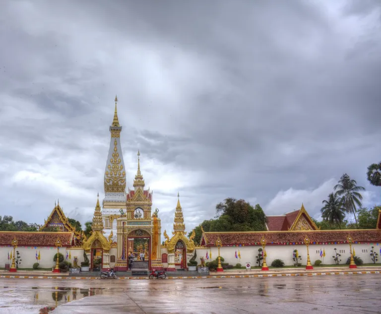 ลานรอบองค์พระธาตุพนม (ปี 2552)