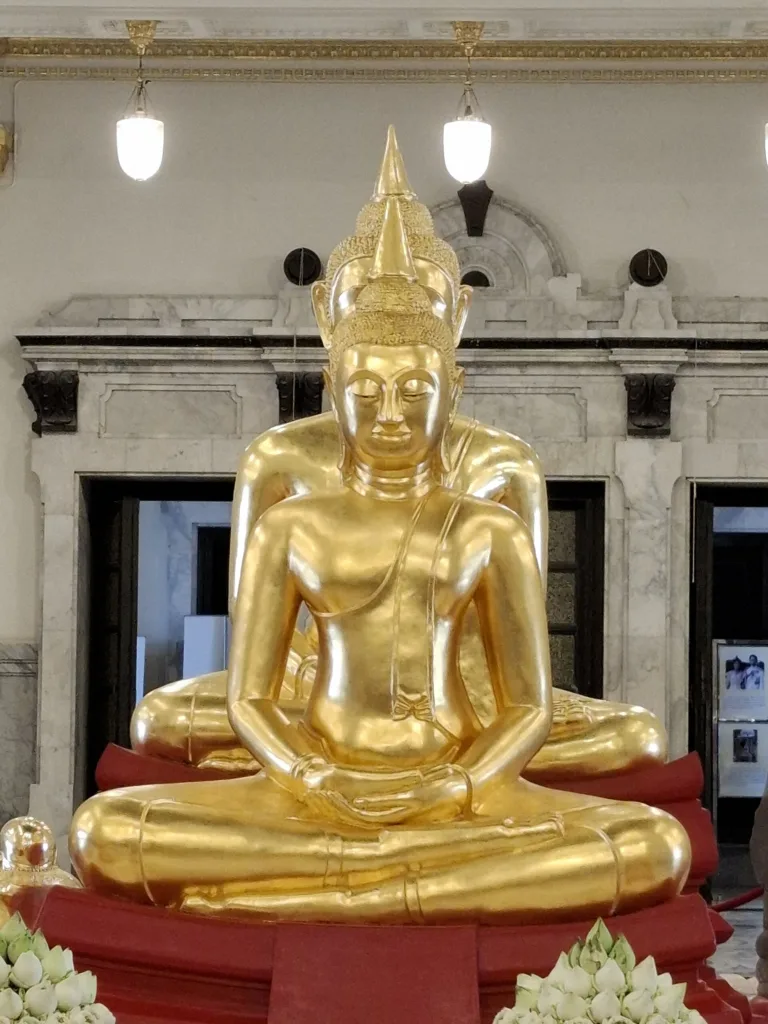 หลวงพ่อพุทธโสธรหลังบูรณะ (ภาพปี 2567)