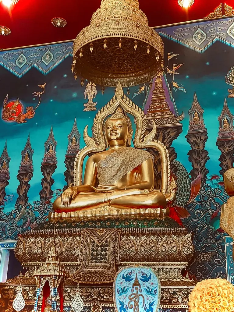 หลวงพ่อเพชร วัดท่าหลวง