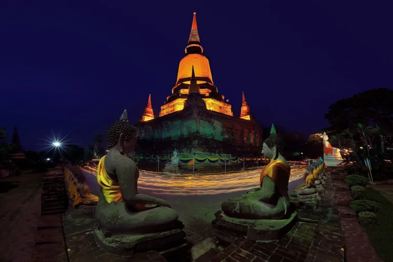 พิธีเวียนเทียนวันวิสาขบูชาที่วัดใหญ่ชัยมงคล