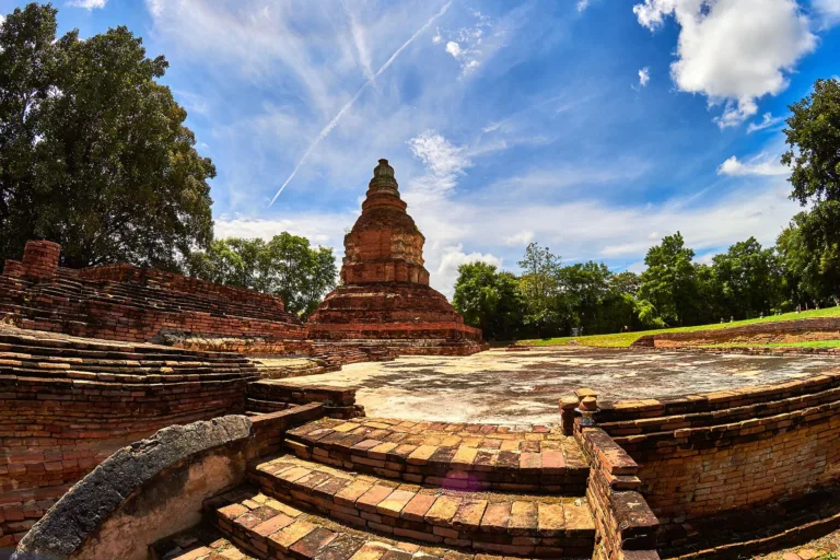 ซากวิหารและเจดีย์ในเวียงกุมกาม