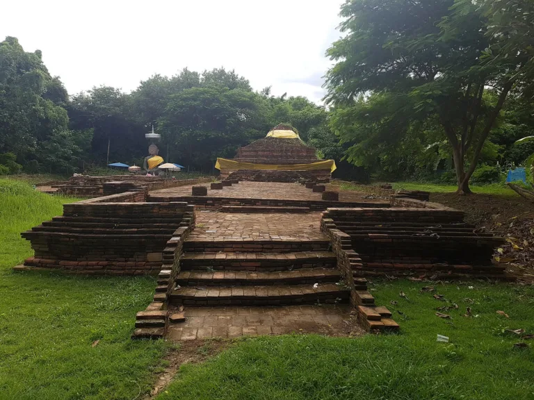 วัดธาตุขาว